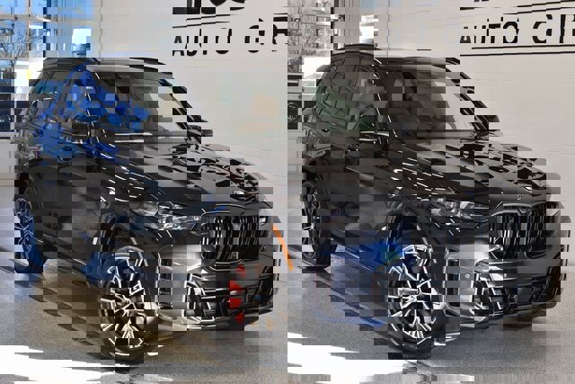 New 2026 BMW X5 M60i w/ Climate Comfort Package