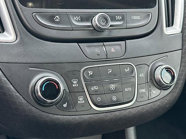 Used 2024 Chevrolet Malibu LT image 30