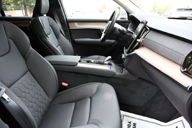 New 2026 Volvo XC90 B6 Plus w/ Protection Package Premier AWD/4WD image 29