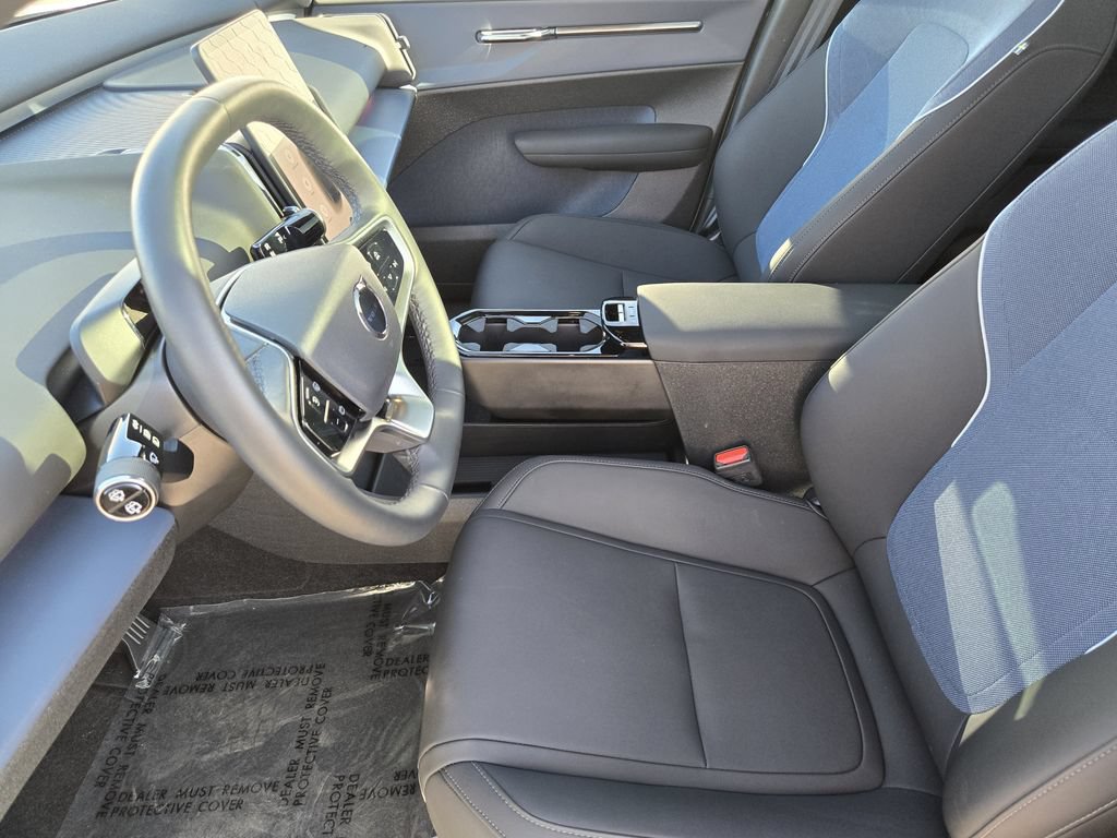 Used 2025 Volvo EX30 Plus w/ Protection Package Premier AWD/4WD image 14