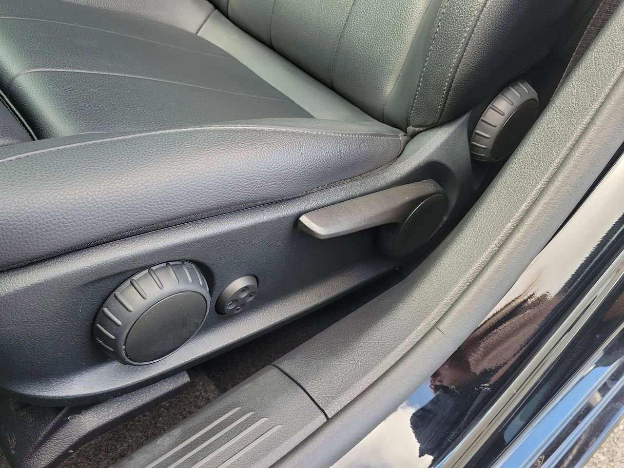 Certified 2022 Mercedes-Benz A 220 image 23