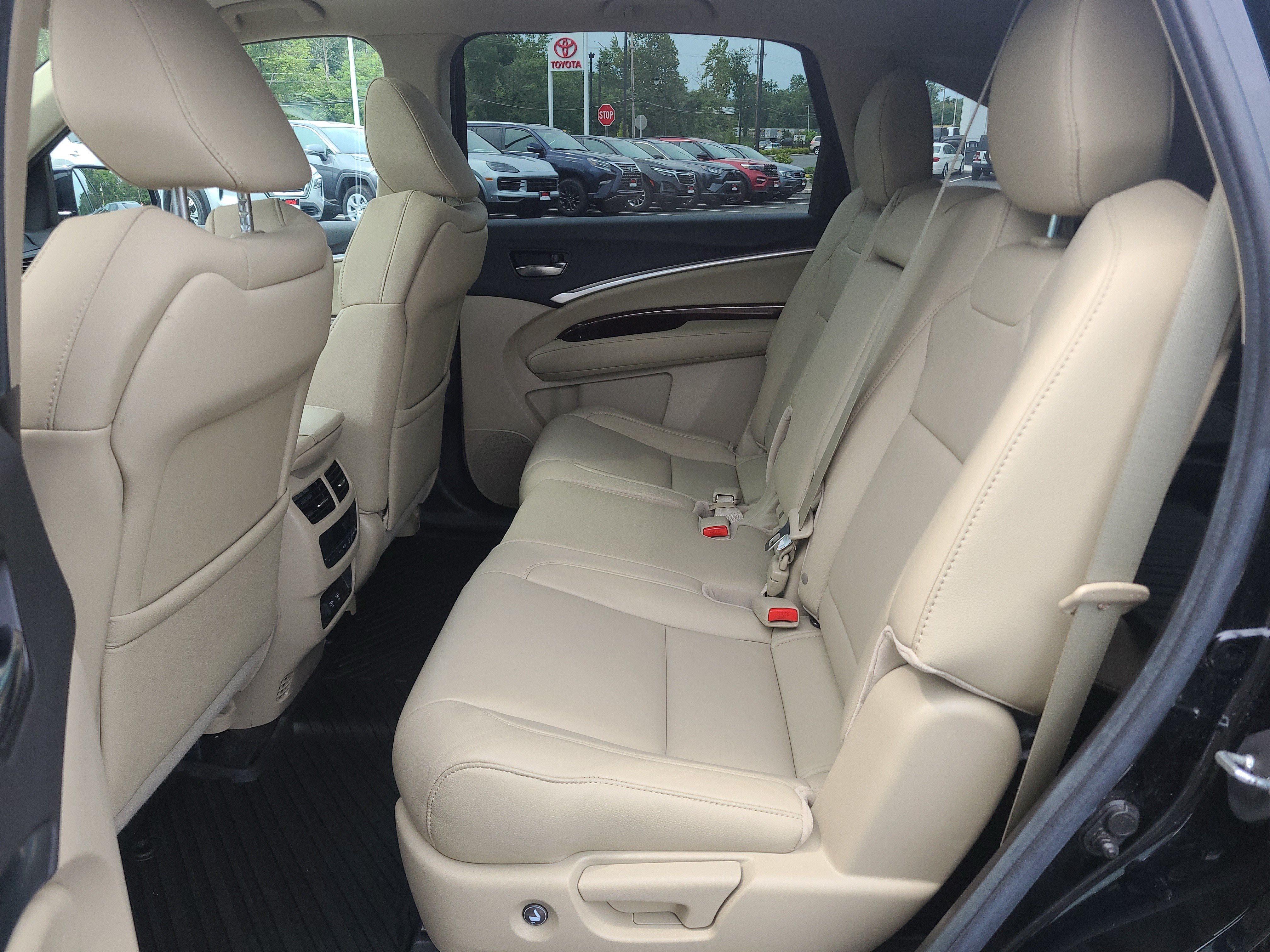 Used 2020 Acura MDX SH-AWD image 28