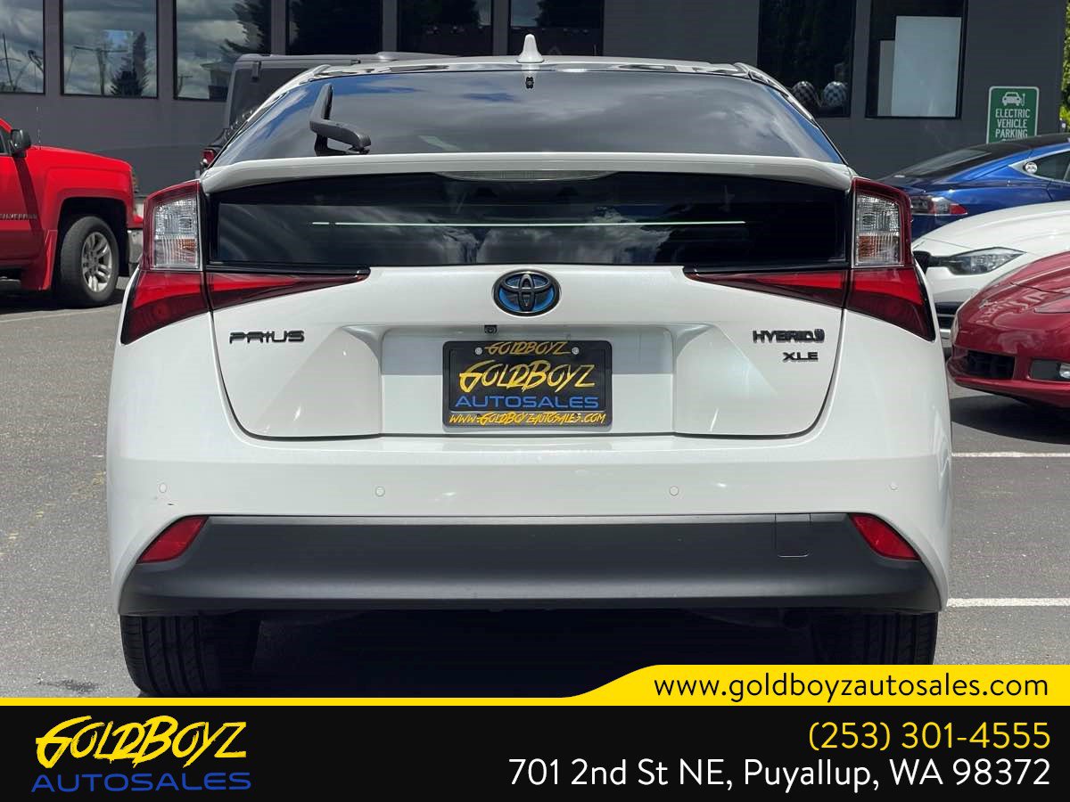 Used 2021 Toyota Prius FWD image 5