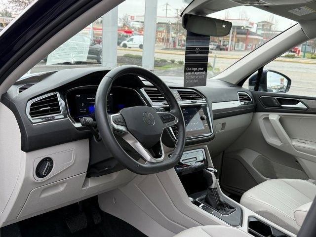 Certified 2023 Volkswagen Tiguan SE image 11