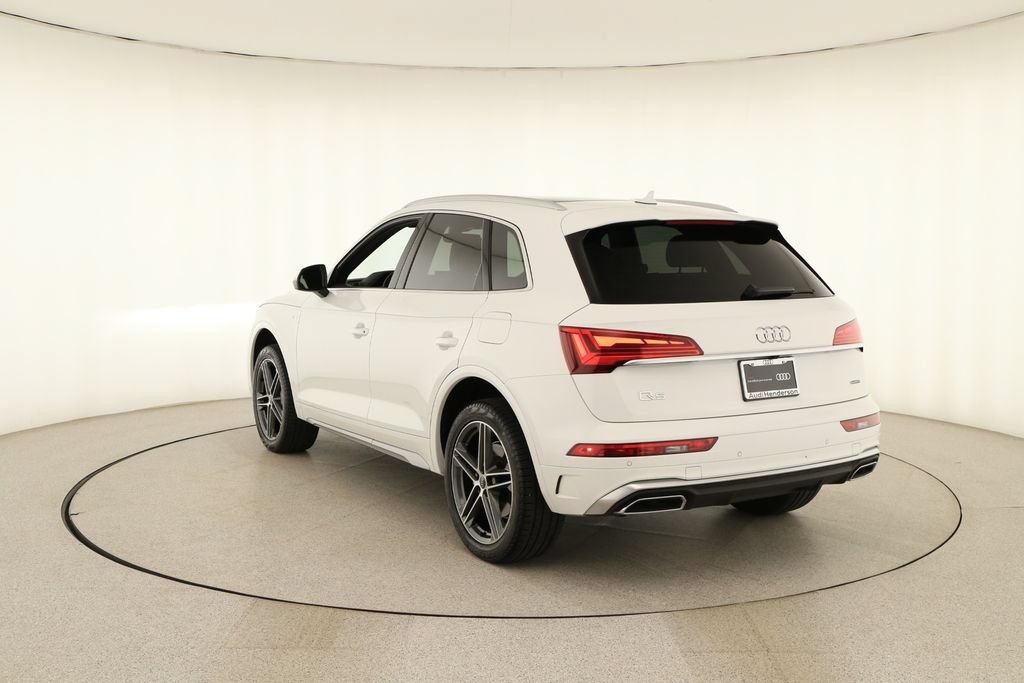Certified 2024 Audi Q5 e Premium w/ Convenience Package AWD/4WD image 4