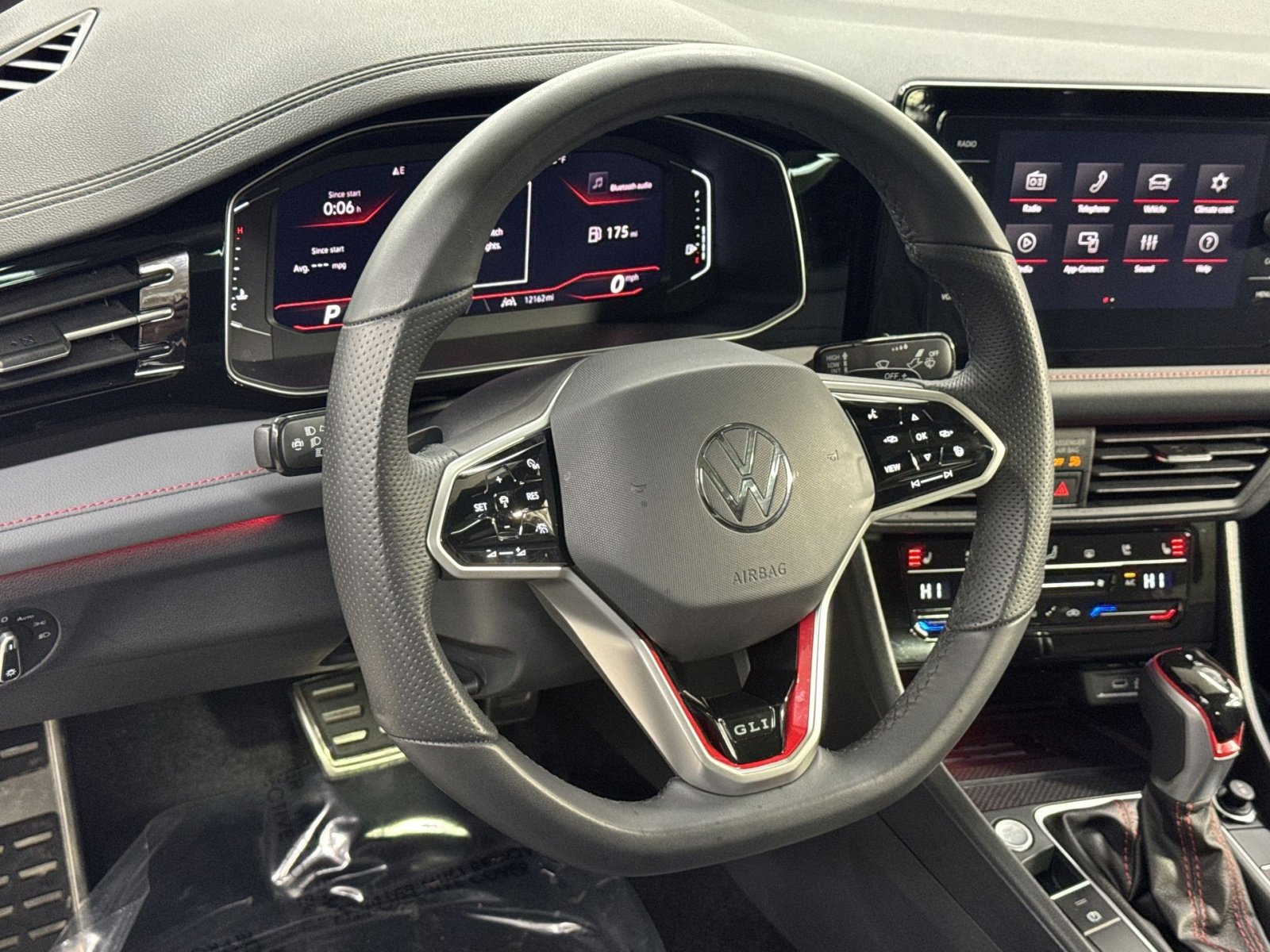 Used 2025 Volkswagen Jetta GLI Autobahn image 18
