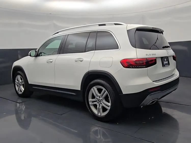 Used 2022 Mercedes-Benz GLB 250 4MATIC image 5