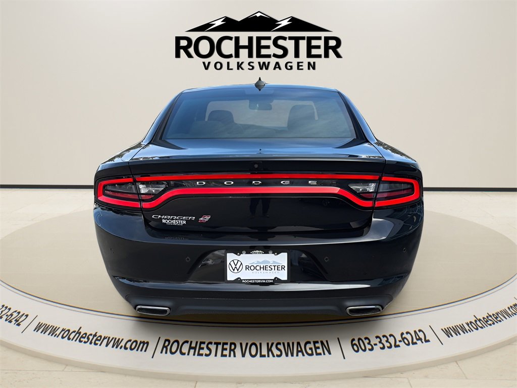 Used 2022 Dodge Charger SXT w/ Cold Weather Package image 6