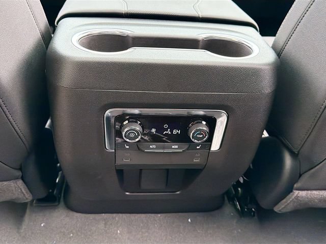 New 2026 Chevrolet Tahoe Premier w/ Sun And Tow Package AWD/4WD image 28