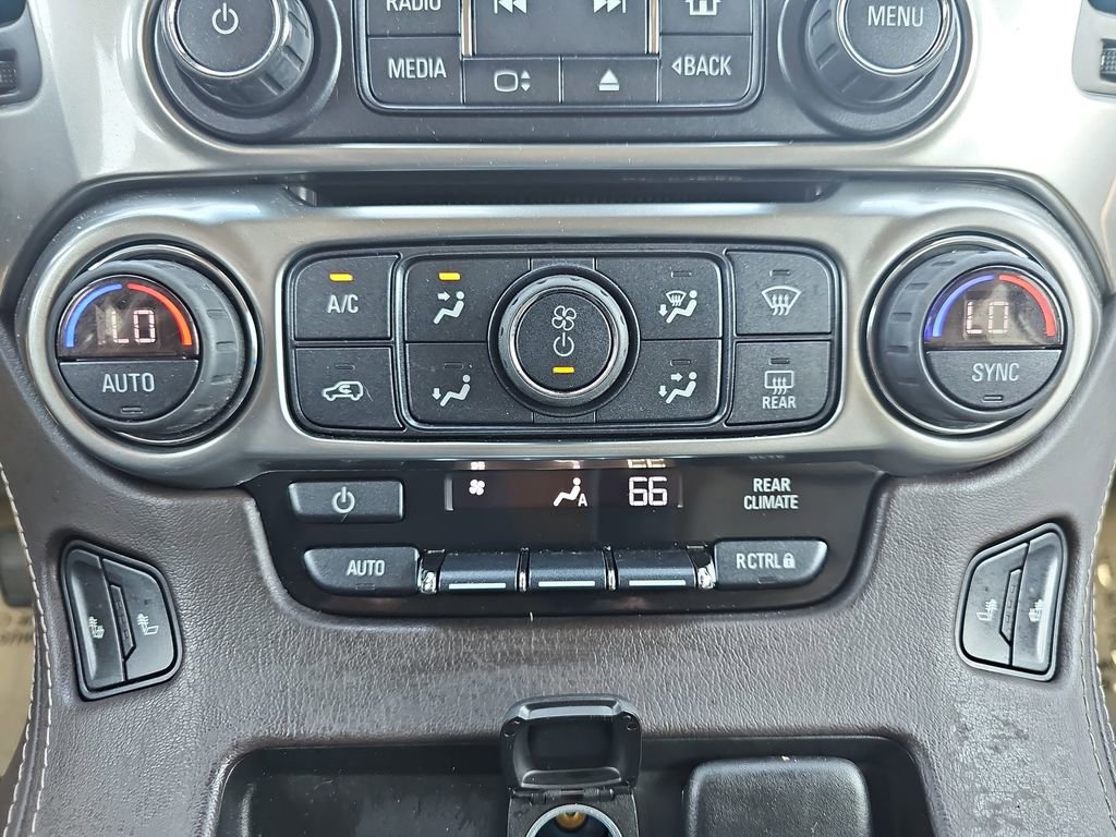 Used 2018 Chevrolet Tahoe LT w/ LT Signature Package AWD/4WD image 26