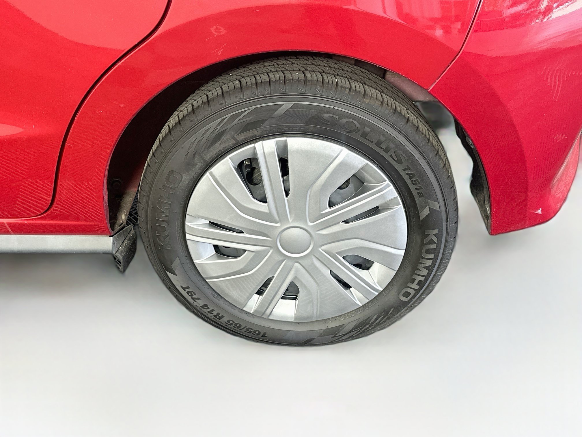 Used 2024 Mitsubishi Mirage ES FWD image 11