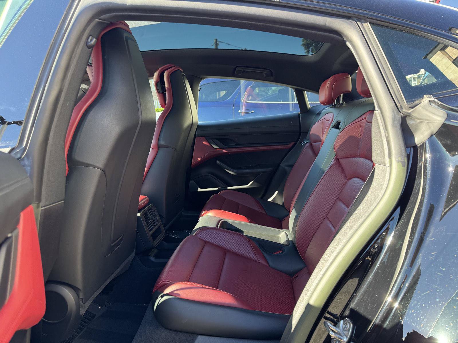 Used 2023 Porsche Taycan RWD image 32
