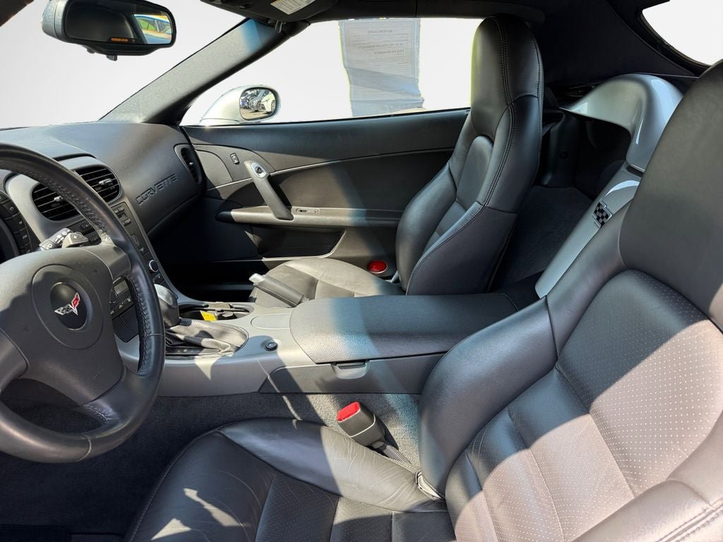 Used 2007 Chevrolet Corvette Convertible RWD image 12