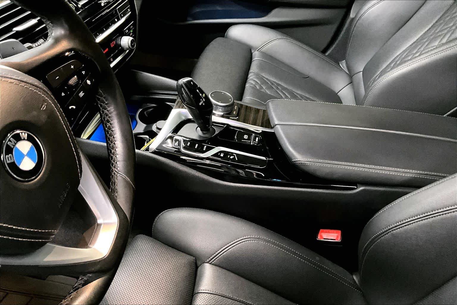 Used 2021 BMW 530e RWD image 16
