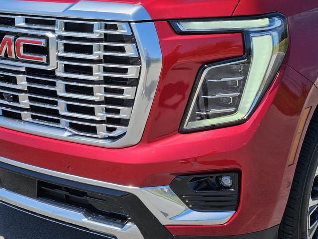 New 2026 GMC Yukon XL Denali w/ Sun & Power Step Package AWD/4WD image 5