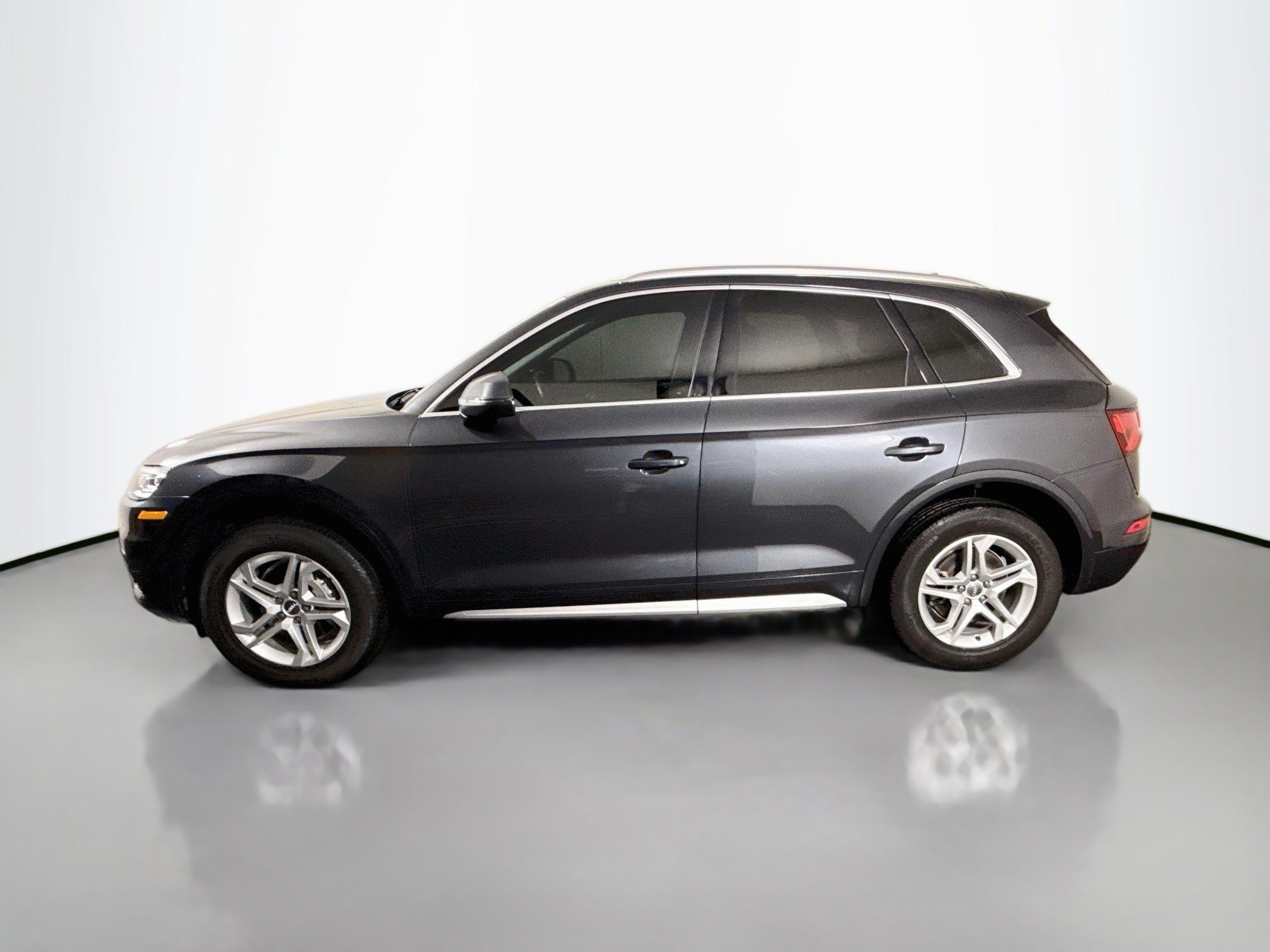 Used 2019 Audi Q5 2.0T Premium w/ Convenience Package AWD/4WD image 6
