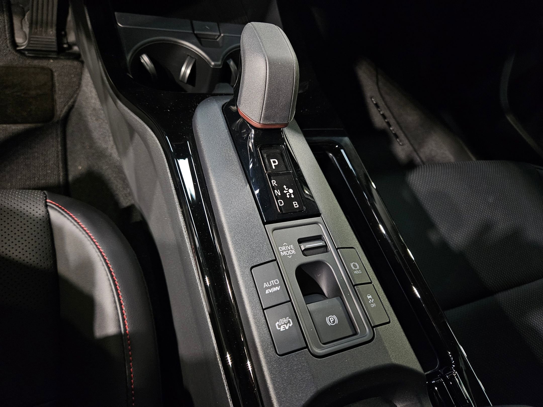 New 2026 Toyota Prius Plug-In Hybrid image 18