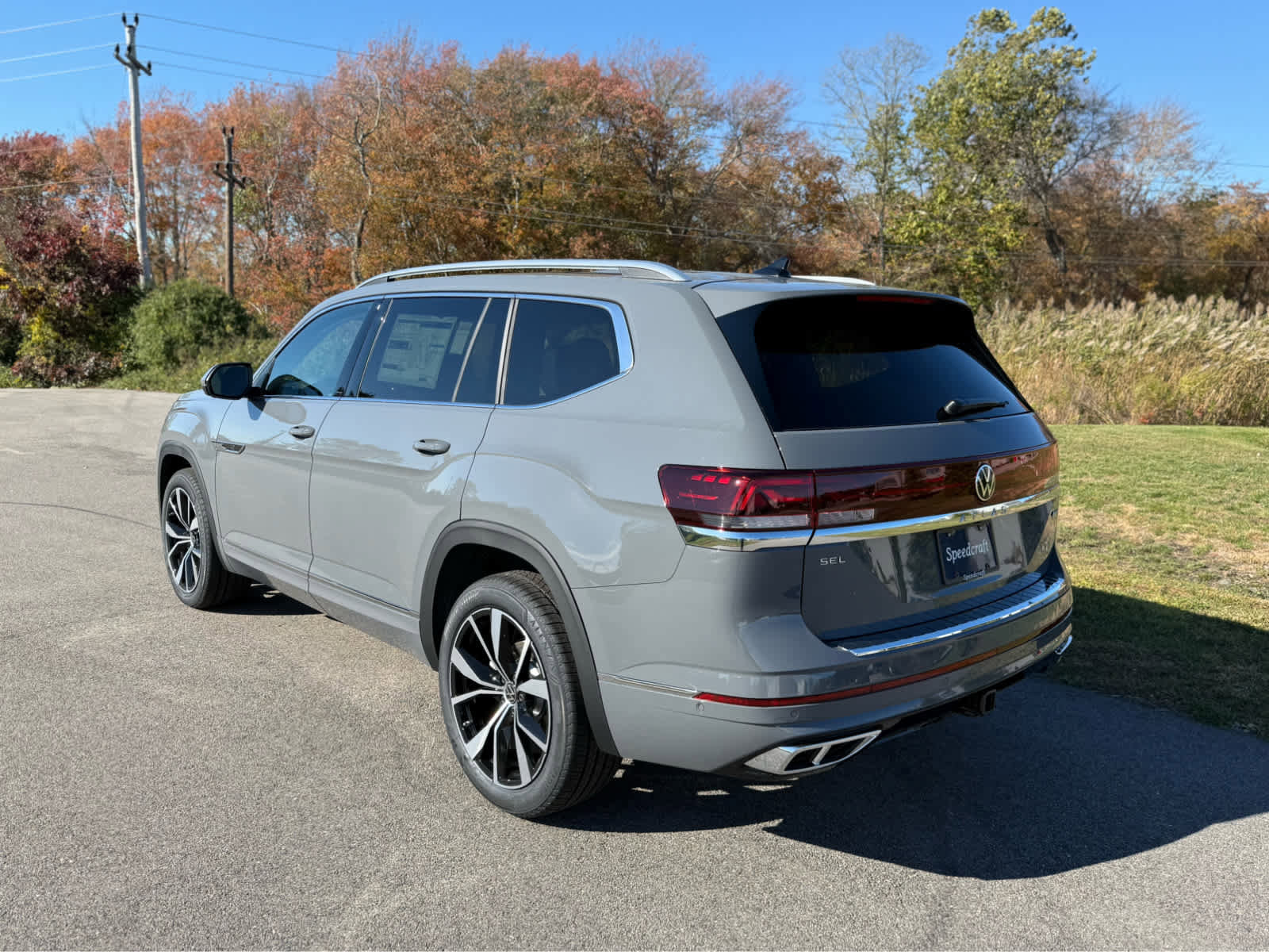 New 2026 Volkswagen Atlas SEL Premium R-Line image 5