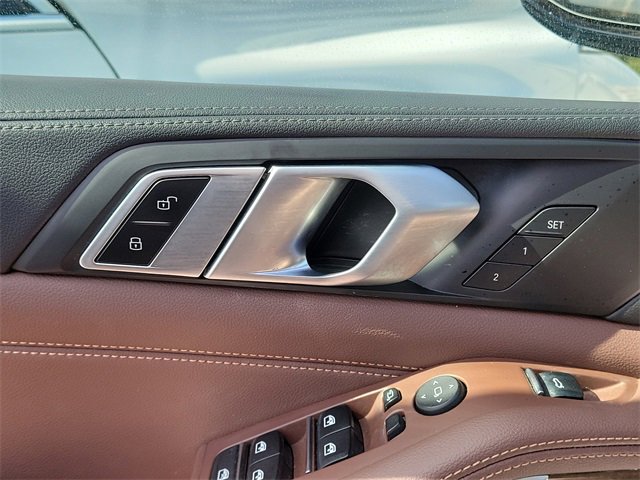 Used 2020 BMW X5 sDrive40i w/ Premium Package image 29