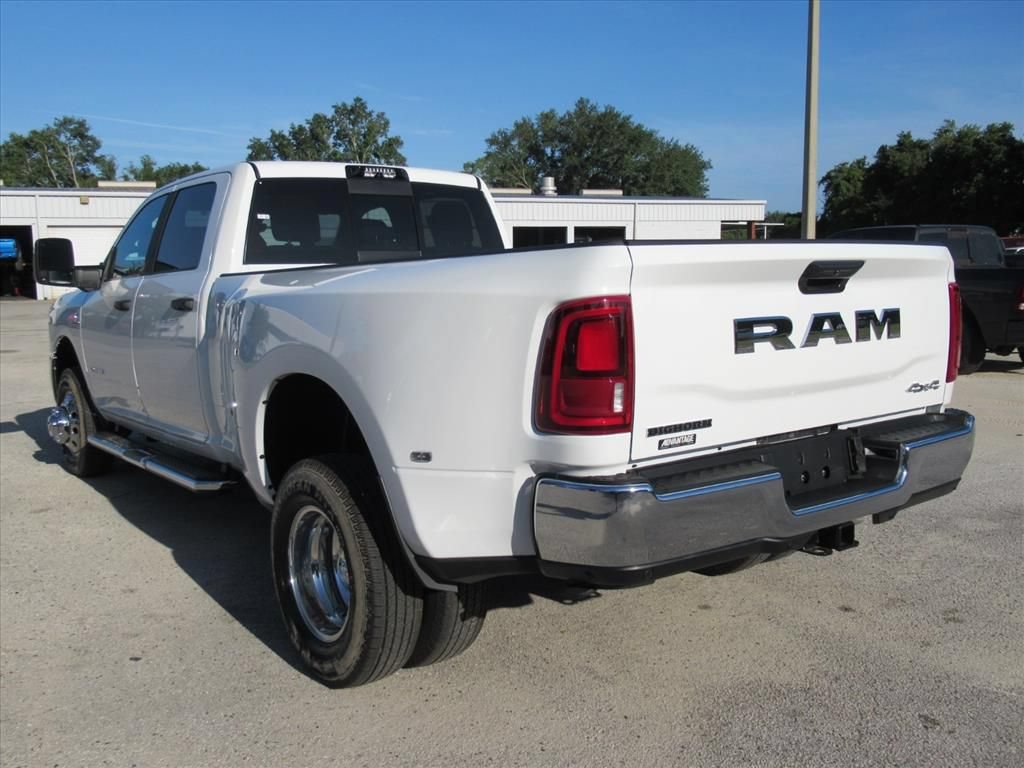 New 2026 RAM 3500 Big Horn AWD/4WD image 5