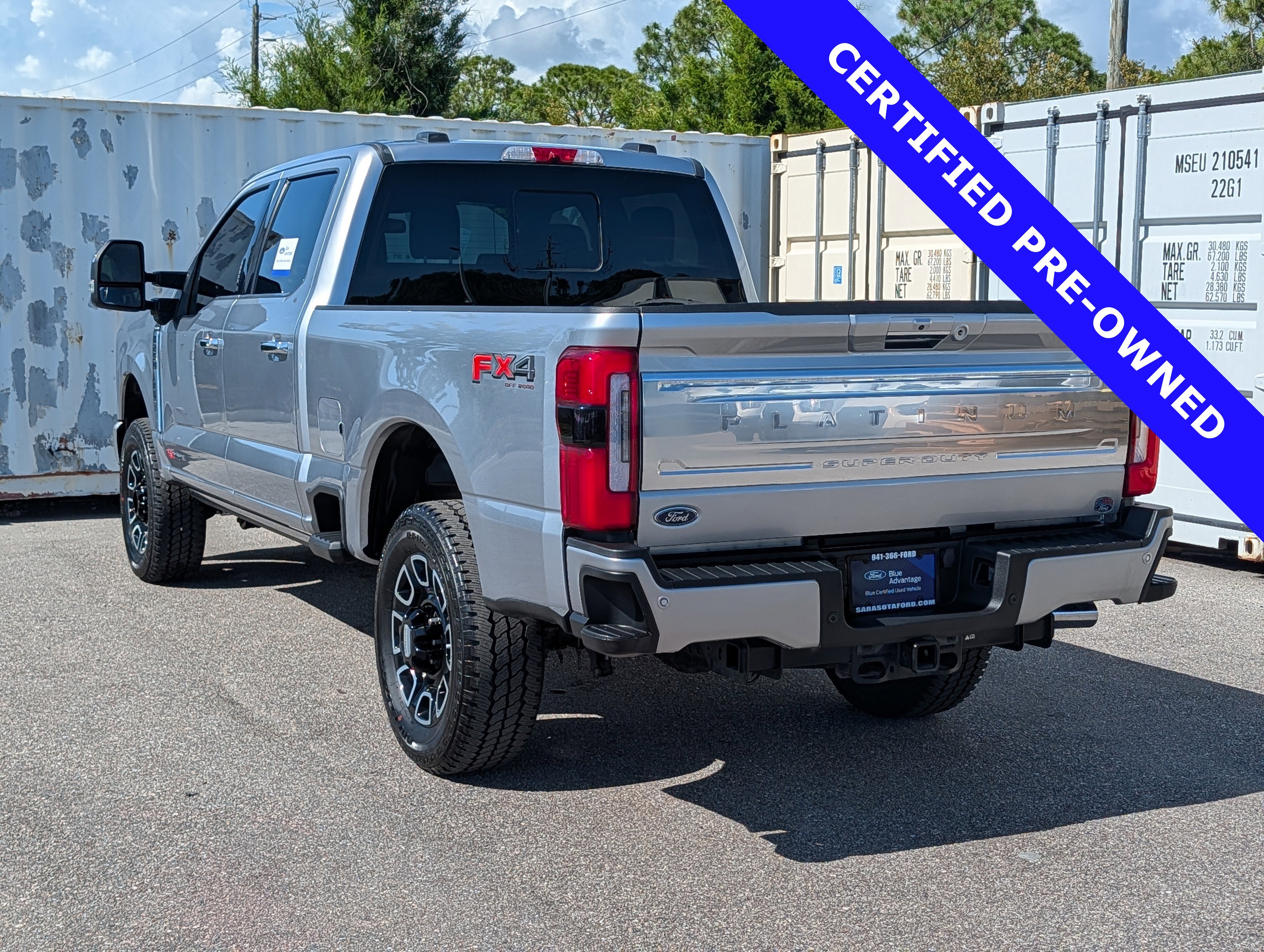 Certified 2023 Ford F250 4x4 Crew Cab Super Duty image 6