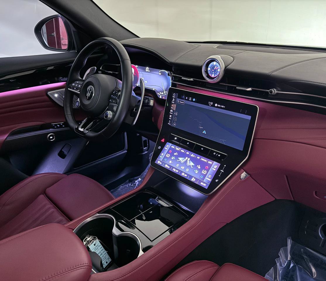 Used 2023 Maserati Grecale Modena AWD/4WD image 30