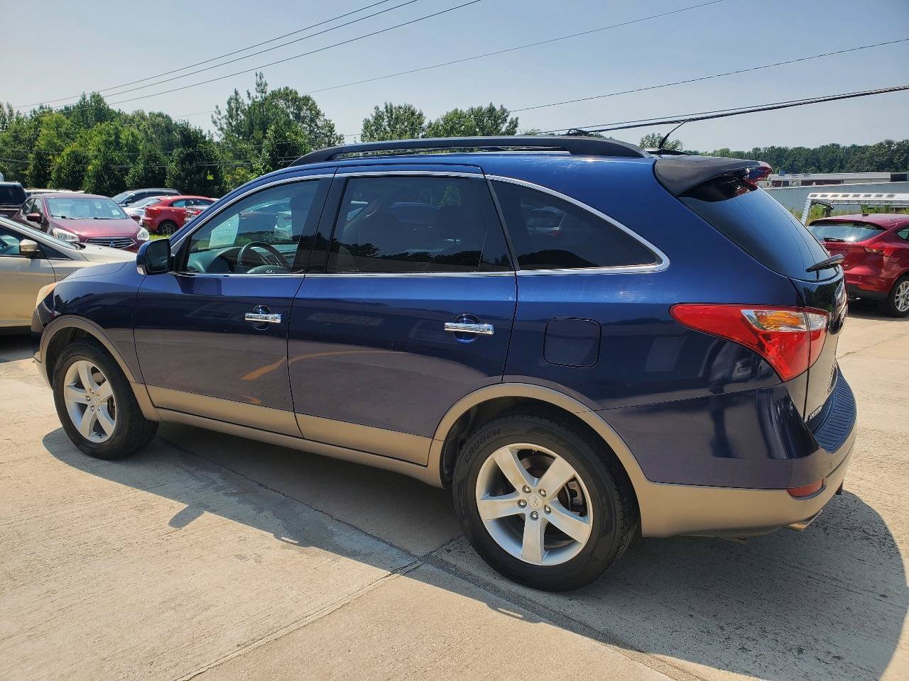 Used 2010 Hyundai Veracruz Limited w/ Navigation Pkg 3 FWD image 13