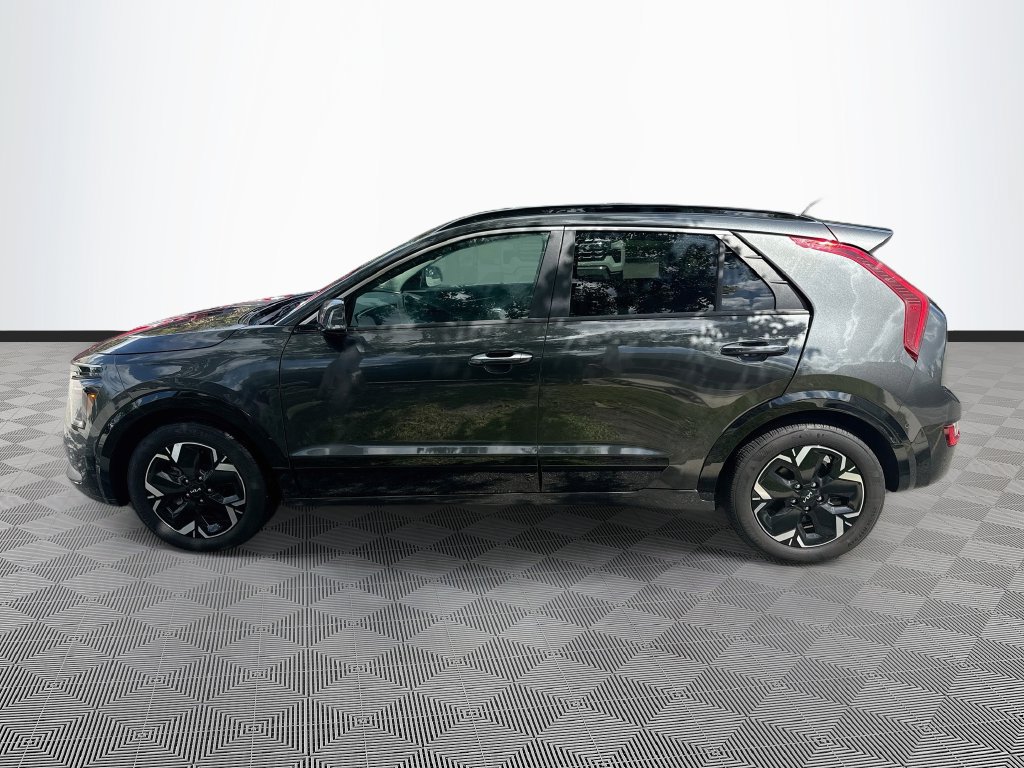 Used 2023 Kia Niro Wave w/ Wave Preserve Package FWD image 9