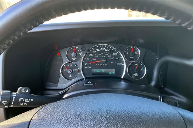 Used 2023 GMC Savana 3500 w/ Driver Convenience Package image 13