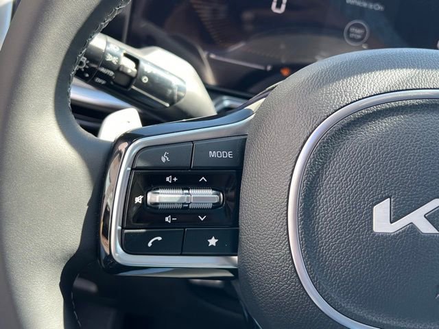 Used 2025 Kia Sorento EX w/ EX Panoramic Sunroof Package image 22