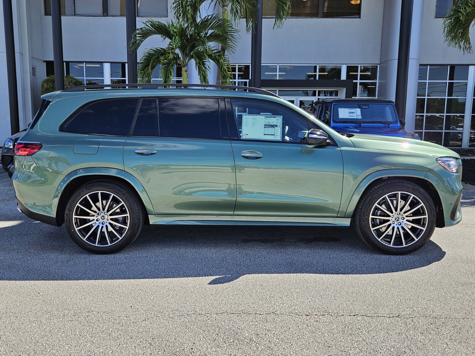 New 2026 Mercedes-Benz GLS 450 4MATIC image 3