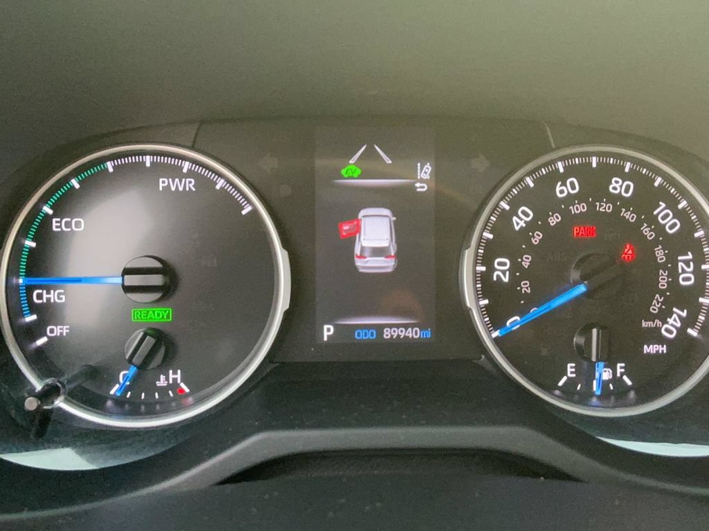 Used 2022 Toyota RAV4 SE w/ Convenience Package AWD/4WD image 21