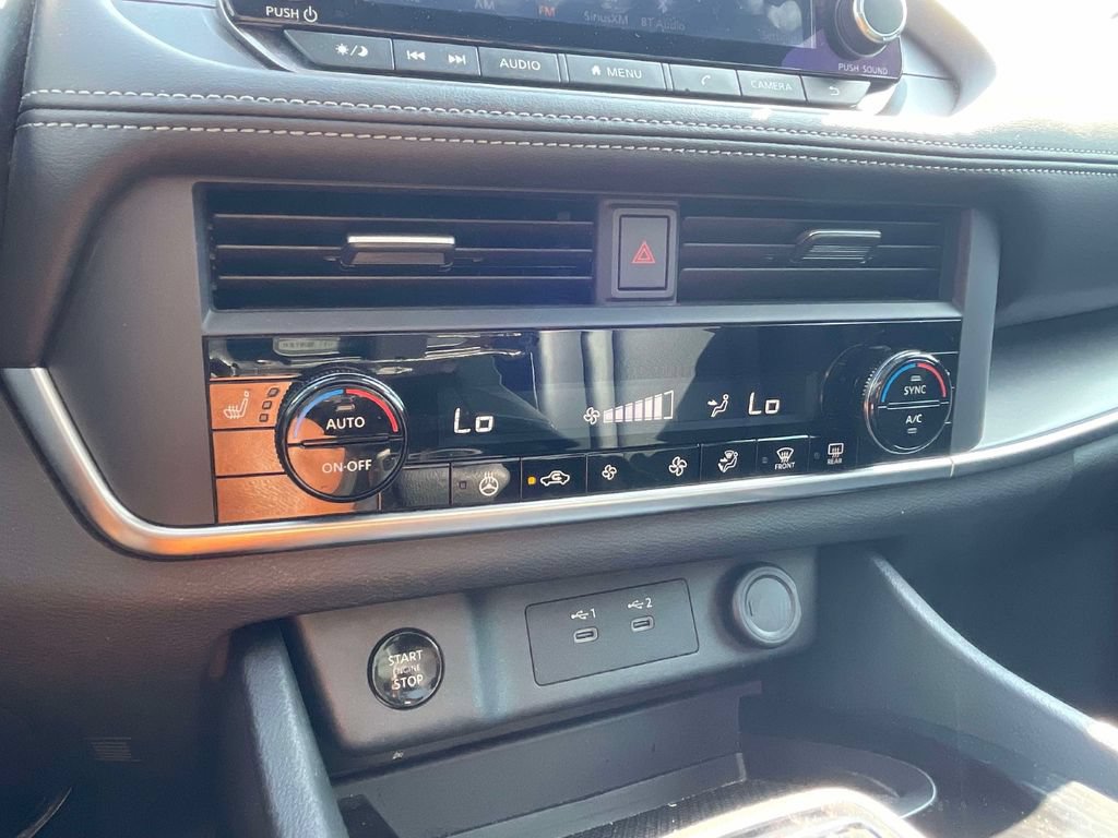 Used 2024 Nissan Rogue SV w/ SV Premium Package FWD image 28