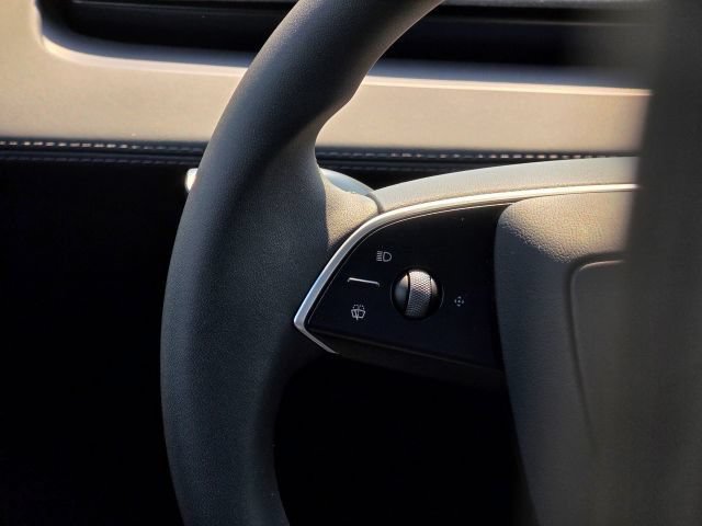 Used 2026 Tesla Model Y AWD image 15
