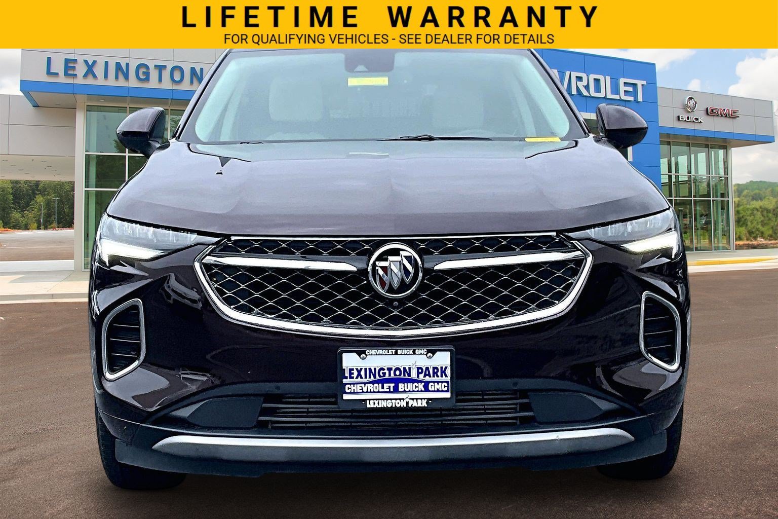 Used 2022 Buick Envision Avenir w/ Premium Seat Package FWD image 3