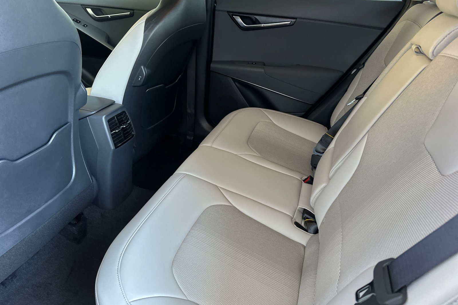 New 2026 Kia Niro EX FWD image 12