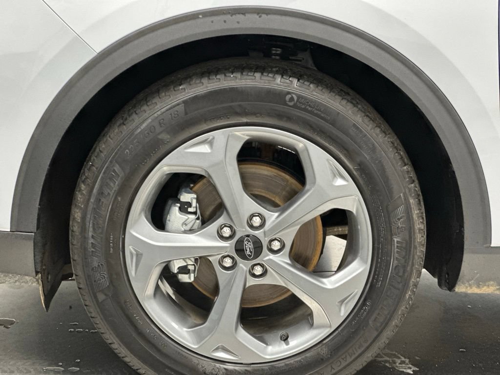 Certified 2025 Ford Escape ST-Line FWD image 24