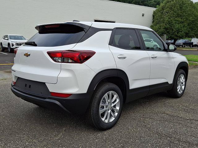 New 2026 Chevrolet TrailBlazer LS w/ LS Convenience Package FWD image 4