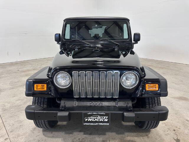 Used 2005 Jeep Wrangler Unlimited Rubicon image 3