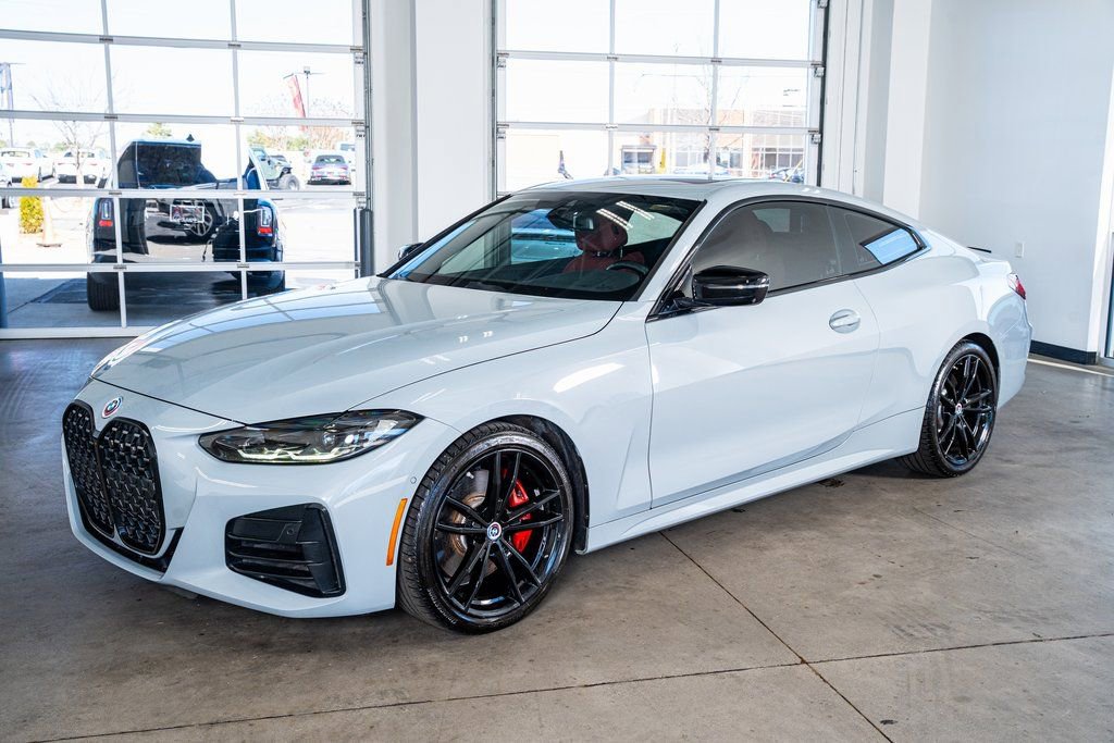 Used 2023 BMW M440i Coupe w/ Premium Package image 11