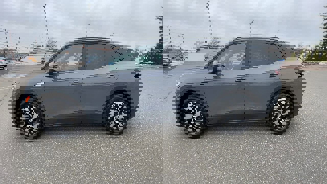 Used 2023 Volkswagen ID.4 Pro image 5