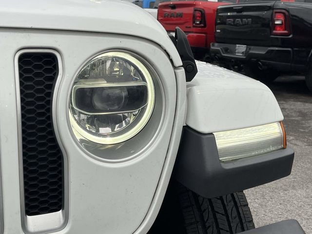 Used 2018 Jeep Wrangler Unlimited Sahara image 9