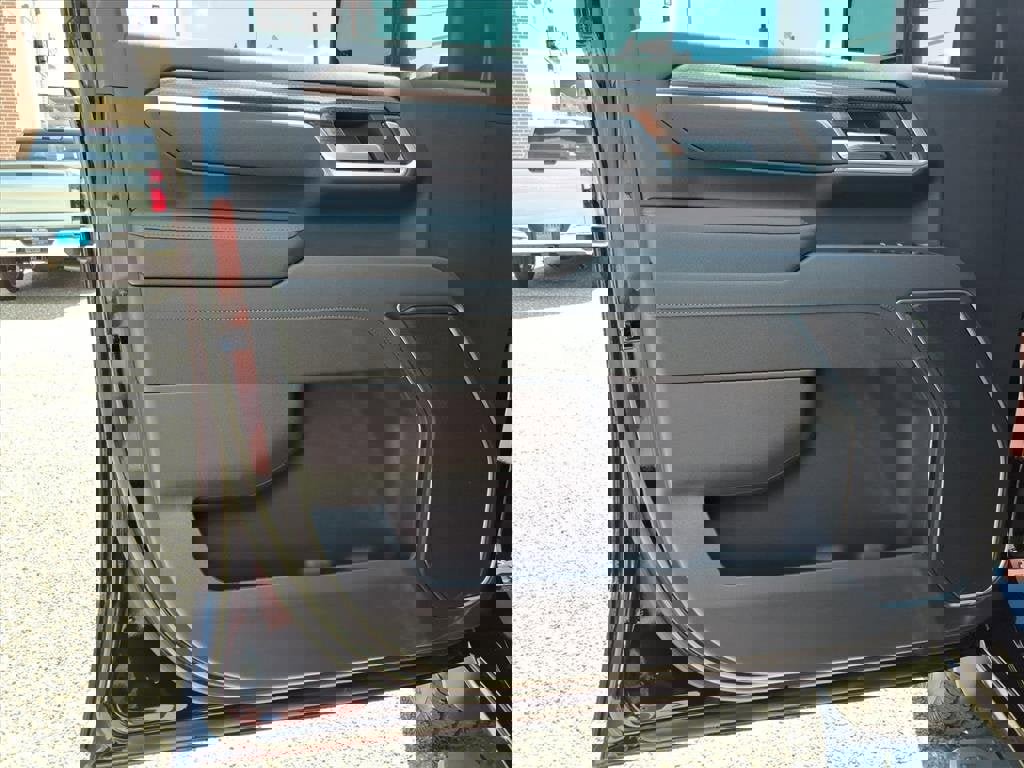 New 2025 Chevrolet Silverado 2500 LT w/ Safety Package image 19