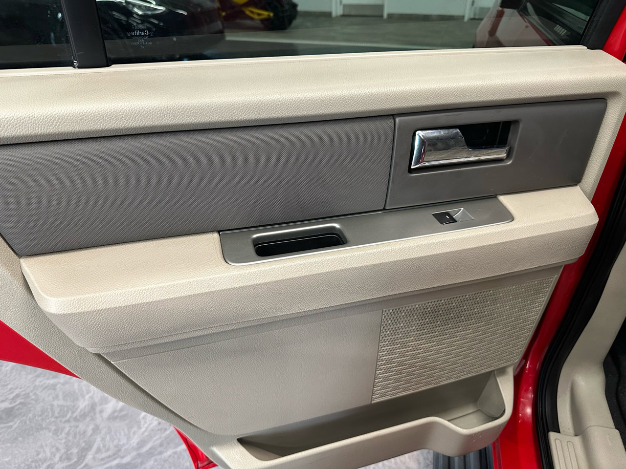 Used 2011 Ford Expedition XL w/ Fleet Convenience Pkg image 11