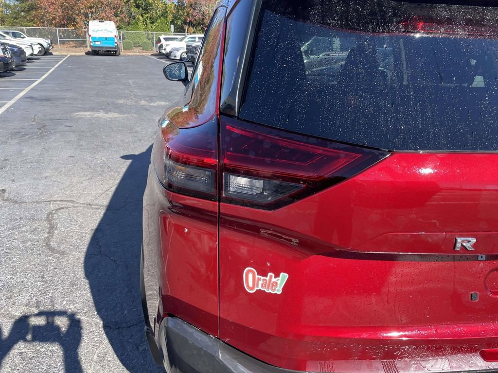 Used 2022 Nissan Rogue SV image 20