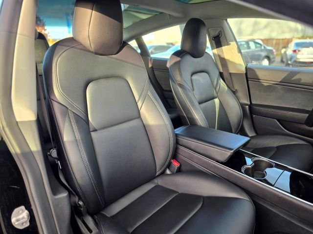 Used 2019 Tesla Model 3 Standard Range Plus image 30