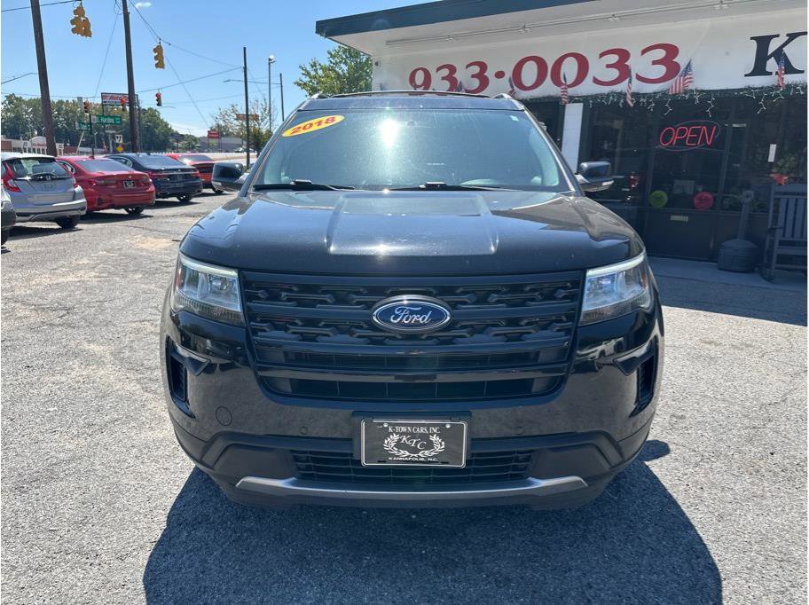 Used 2018 Ford Explorer XLT w/ Equipment Group 202A image 2