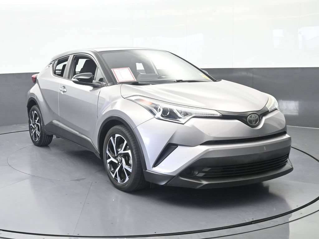 Used 2019 Toyota C-HR XLE FWD image 9