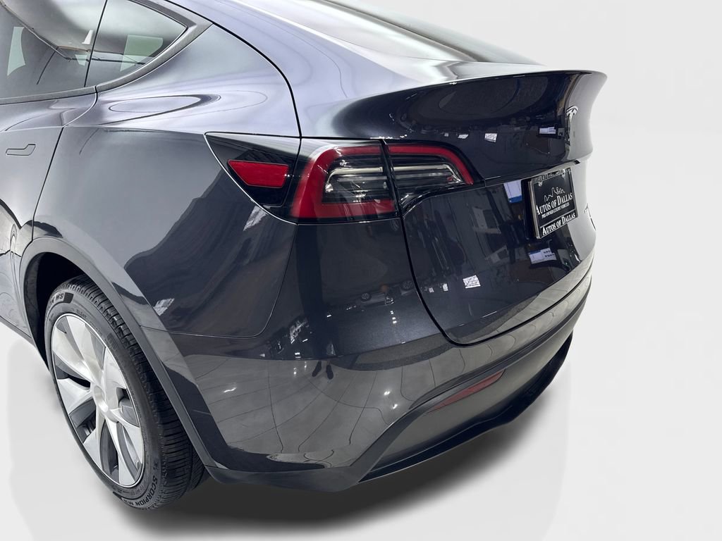 Used 2024 Tesla Model Y Long Range image 19