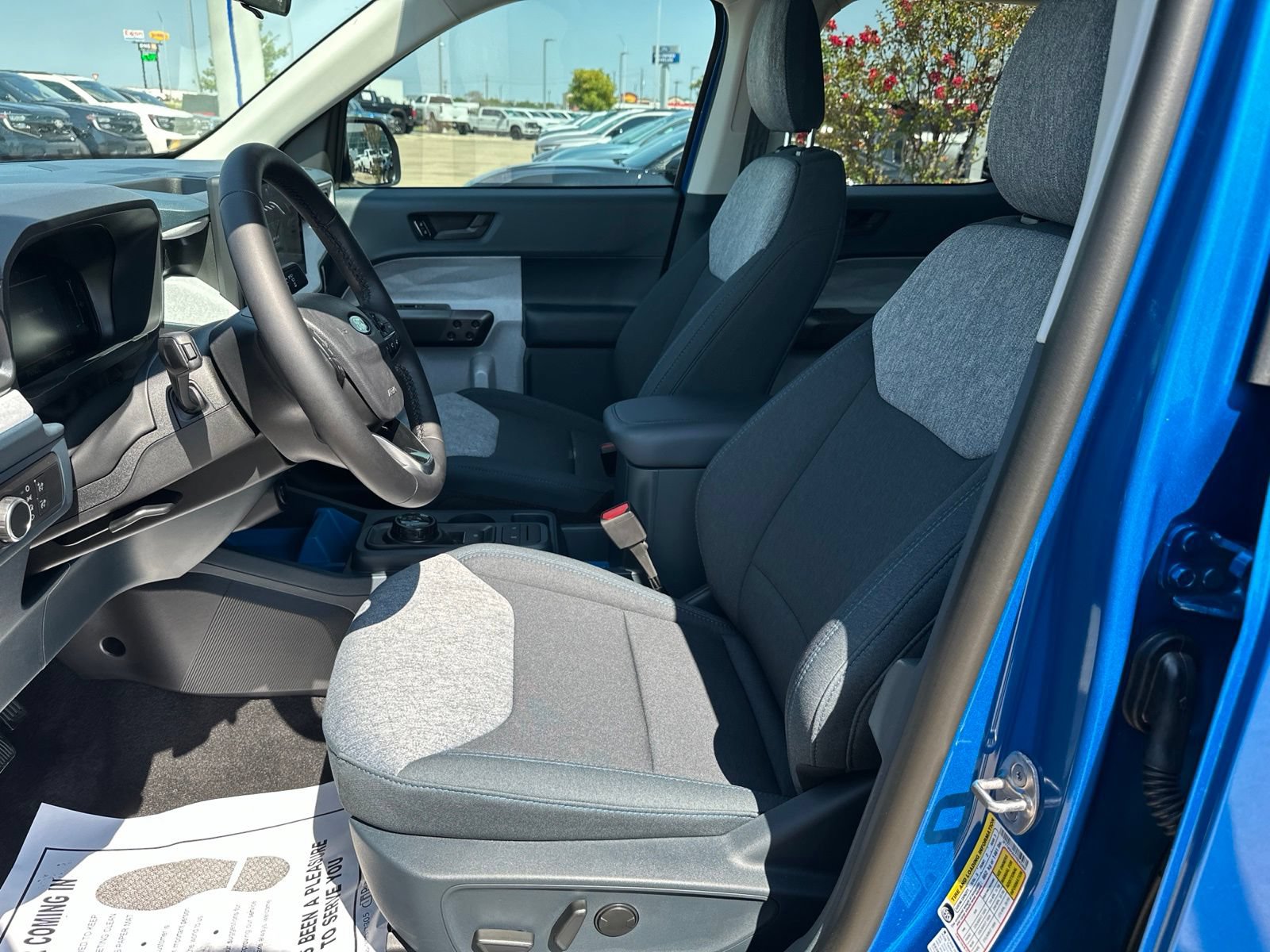 New 2026 Ford Maverick XLT w/ XLT Luxury Package FWD image 16